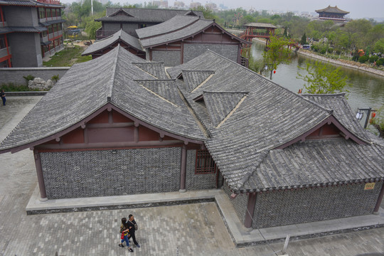 景區(qū)磚瓦房
