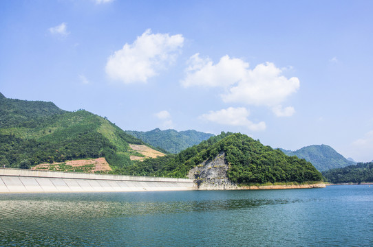 水庫風(fēng)光