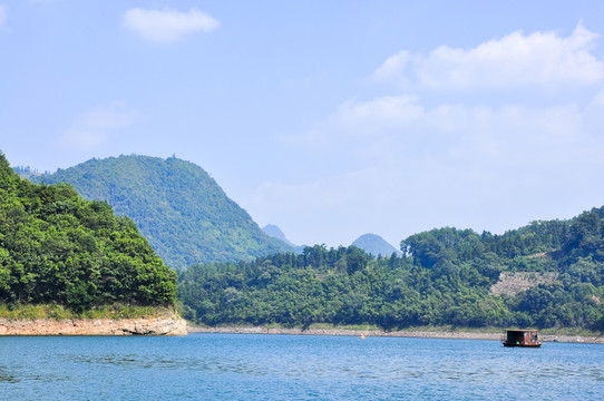 水庫風(fēng)光