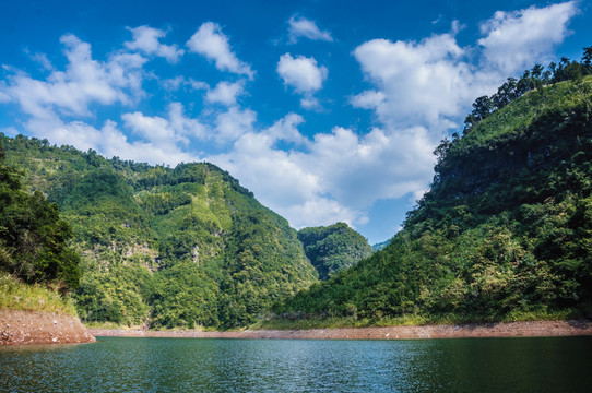 水庫風(fēng)光