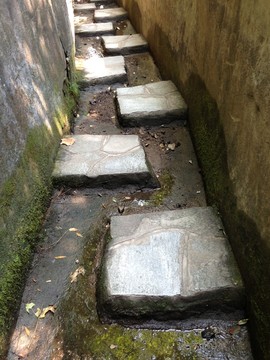 石板路