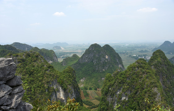 一座座山