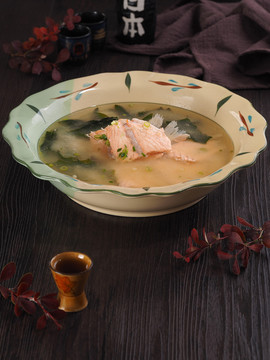 三文魚味增湯