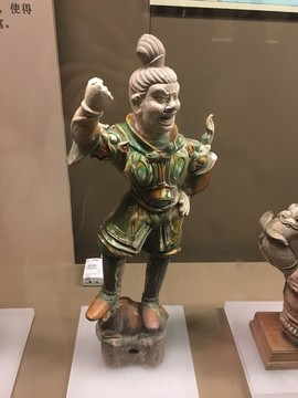 唐三彩人物俑