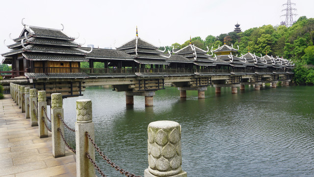 風(fēng)雨橋