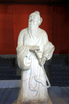 孔子雕塑