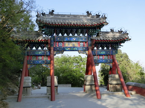 八大處 牌坊