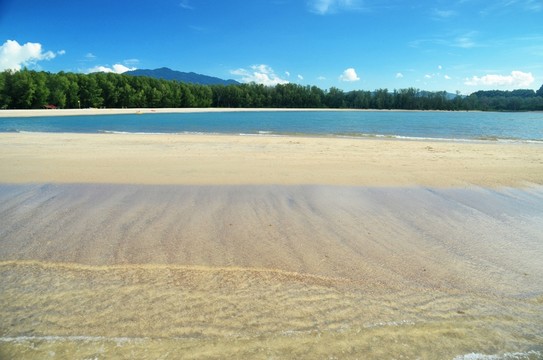 藍(lán)天白云青山碧海沙灘