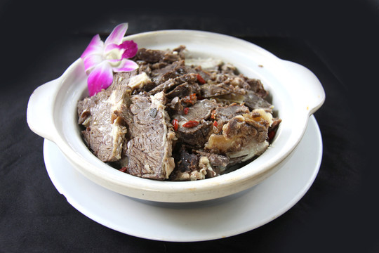 清湯牛腩