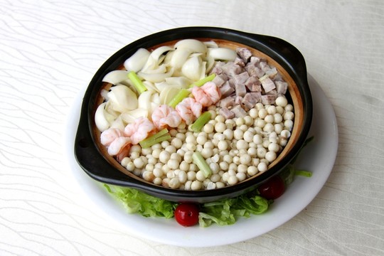 鮮百合茨實煲