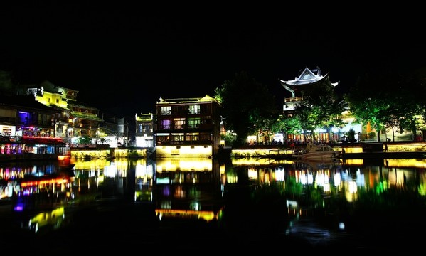 鳳凰 古城 夜景