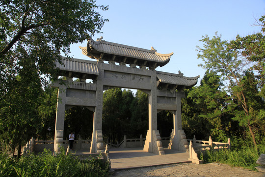 石牌坊