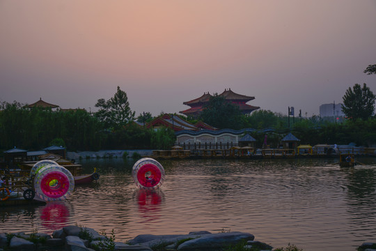 園林景觀 落日霞光
