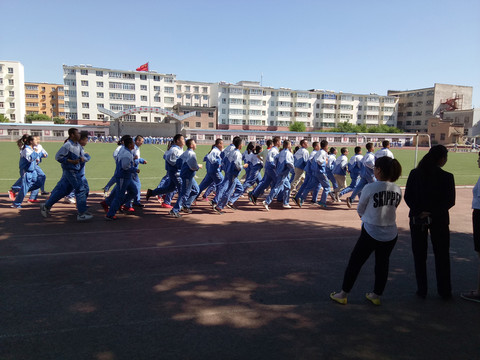 學(xué)校操場