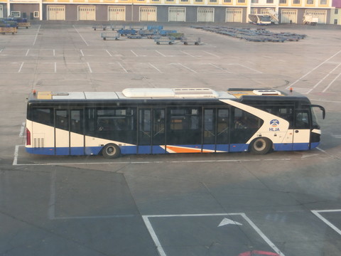 機(jī)場(chǎng)擺渡車