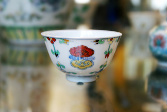 大明 成化 斗彩 雞缸杯 茶具