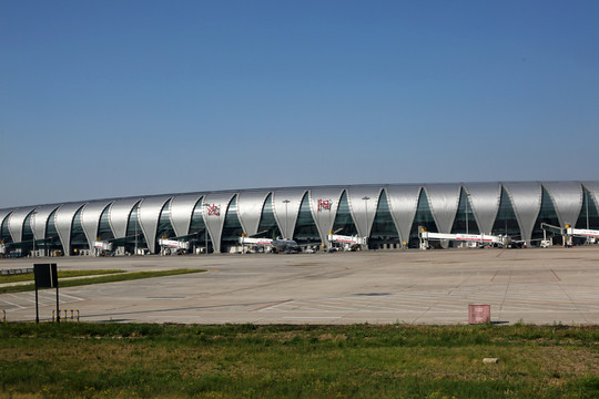沈陽(yáng)機(jī)場(chǎng) 航站樓 全景
