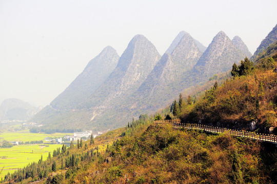 萬(wàn)峰林