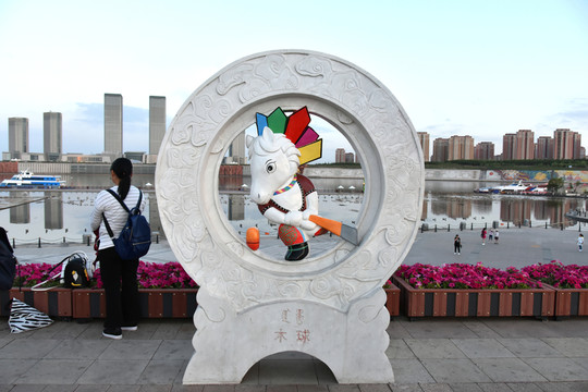 民族運(yùn)動會吉祥物木球 卡通馬