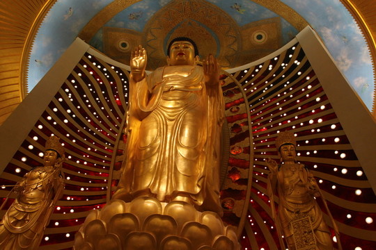 金色大佛