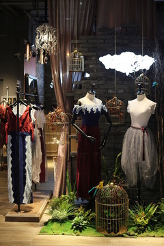 服裝店展示區(qū)