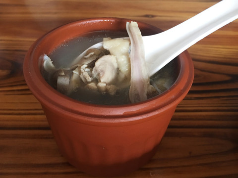 老火豬肚雞湯