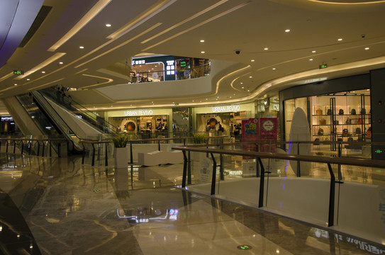 實體商店