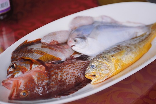 清蒸雜魚
