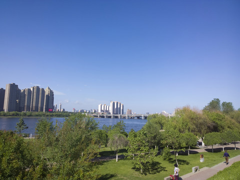 吉林大橋