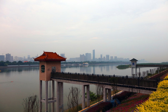 湘江兩岸