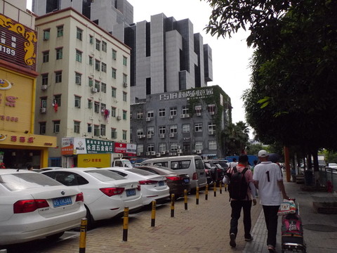 寶安街景