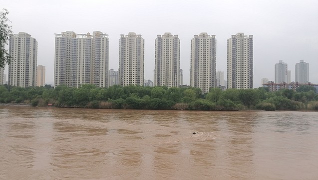 河景房