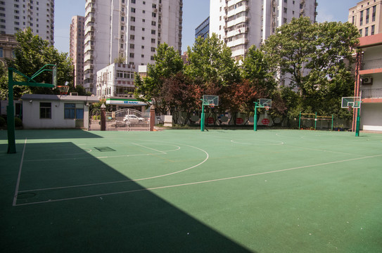 學(xué)校操場