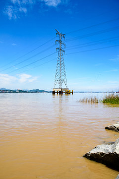 電塔