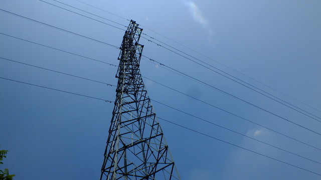 電力鐵塔