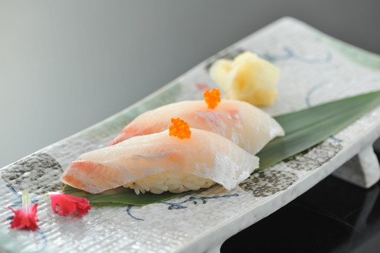 鯛魚握壽司