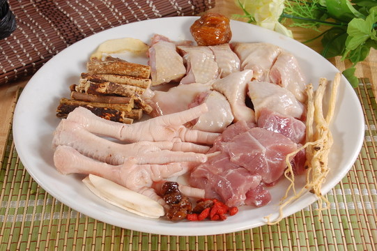 黨參瘦肉本地雞湯