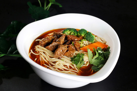 標(biāo)準(zhǔn)牛肉面