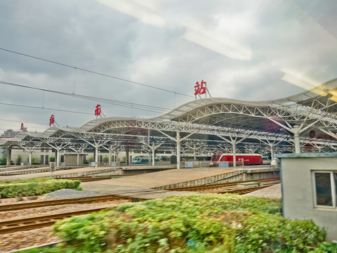 上海南站 地鐵進(jìn)站