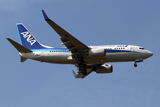日本全日空 飛機(jī)降落