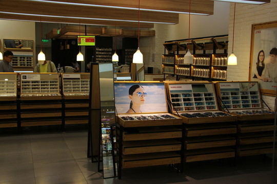 眼鏡店