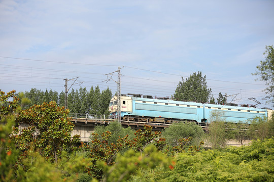 洛陽龍門鐵路橋