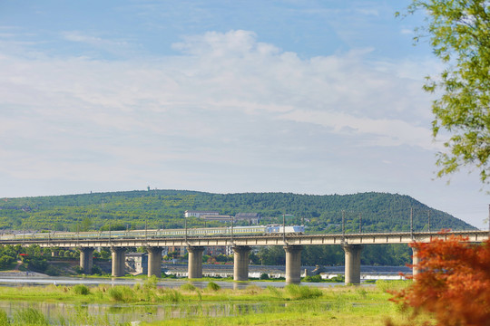 洛陽龍門鐵路橋