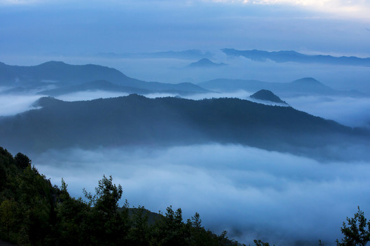 云海 洛陽山