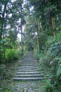 建甌云際山