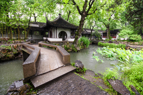 拙政園雨景