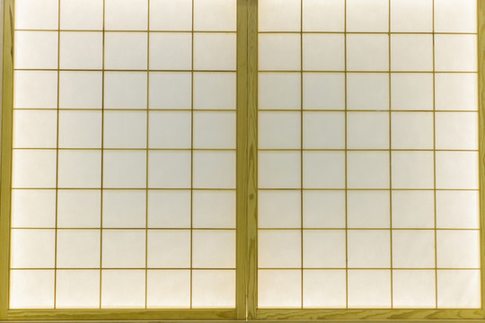 日式窗戶
