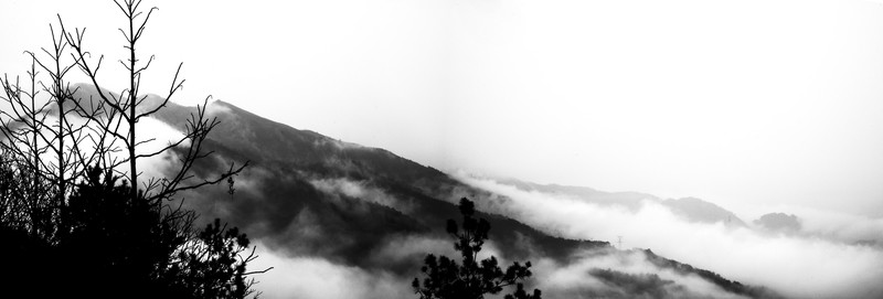 水墨遠(yuǎn)山