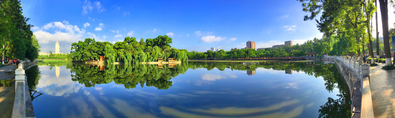 翠湖全景圖