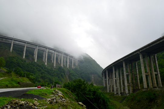 雅西高速公路